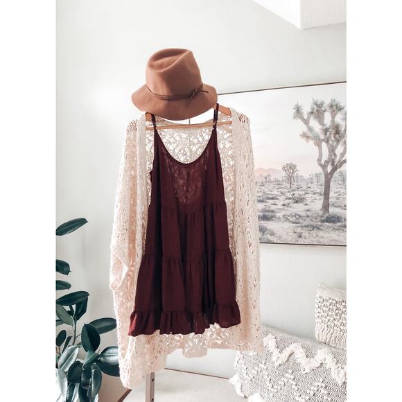 Brandy Melville twirling heart jada burgundy flowy mini dress - Picture 2 of 8